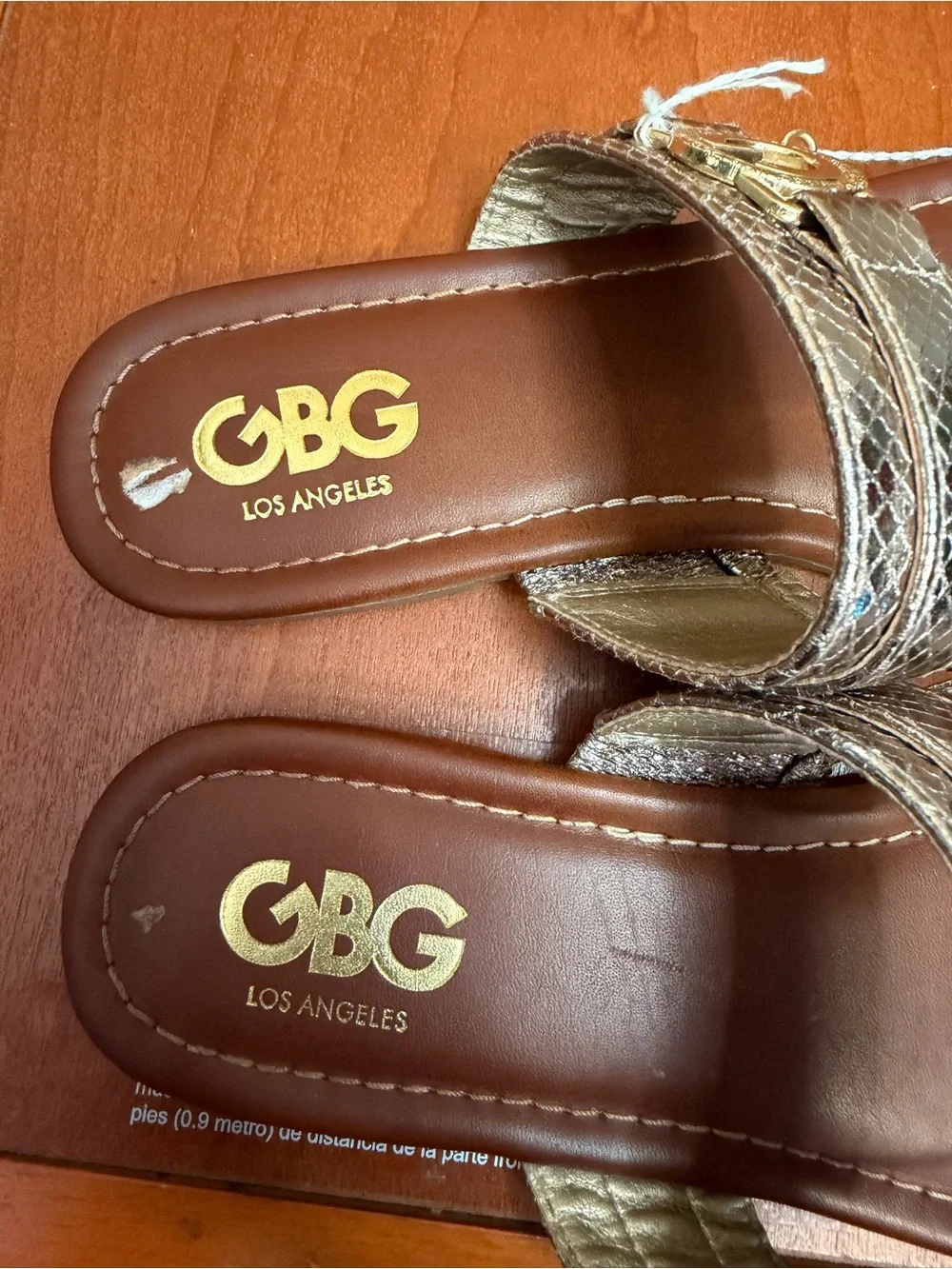 GBG Los Angeles Women’s Metallic Snake Print Chain Accent Slide Sandals. Size: 8